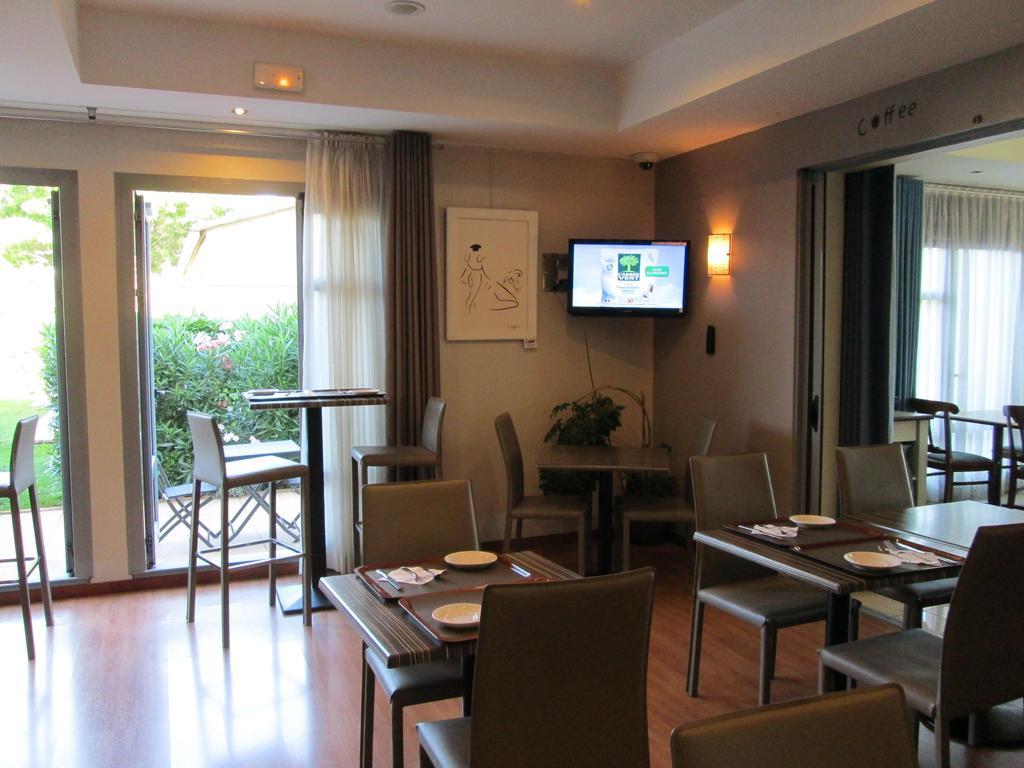 Top Motel Истр Екстериор снимка