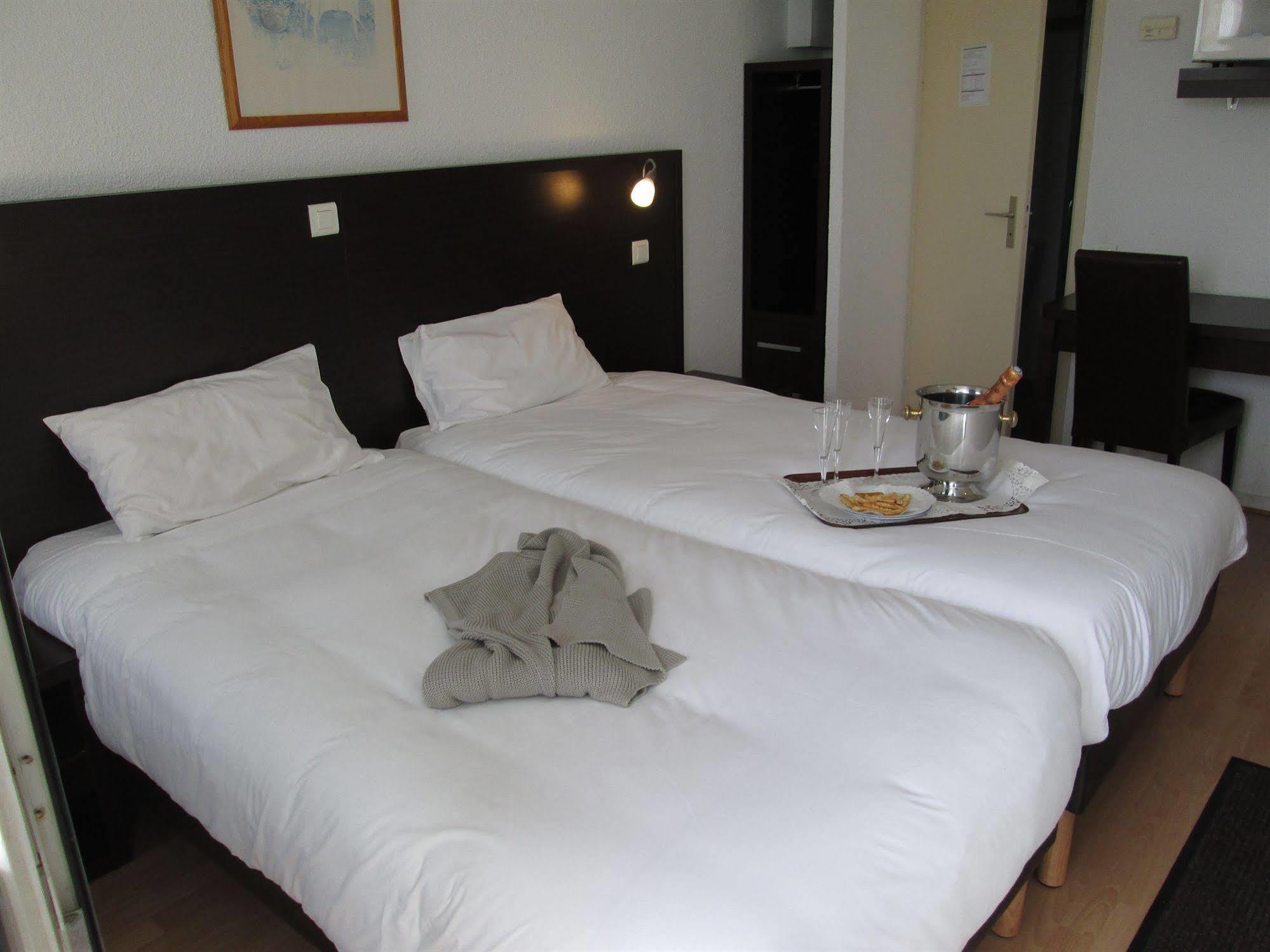 Top Motel Истр Екстериор снимка