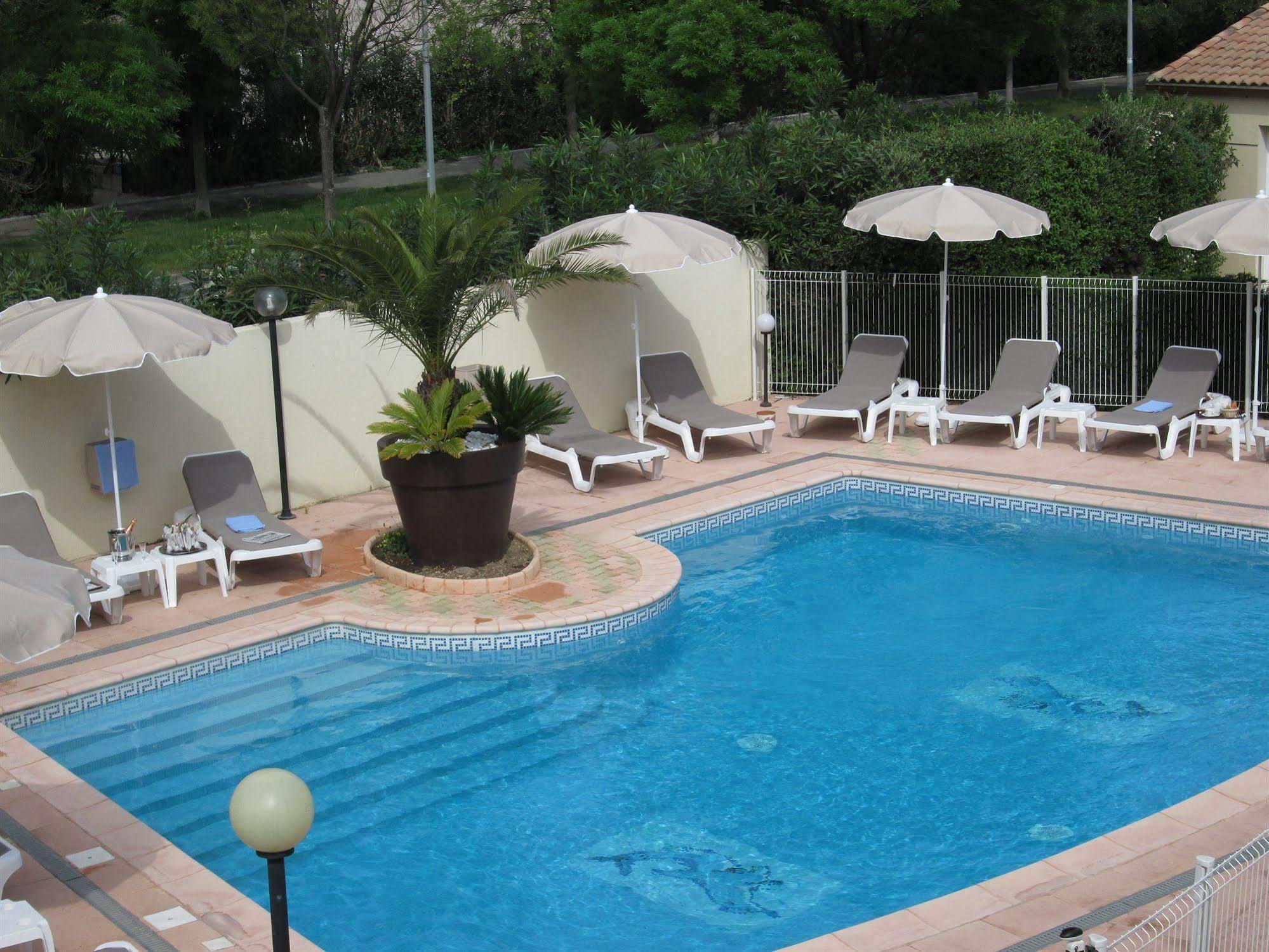 Top Motel Истр Екстериор снимка