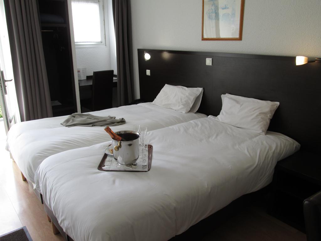 Top Motel Истр Стая снимка